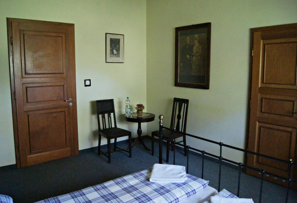 Dworek Pod Herbem Gadkowice Room photo