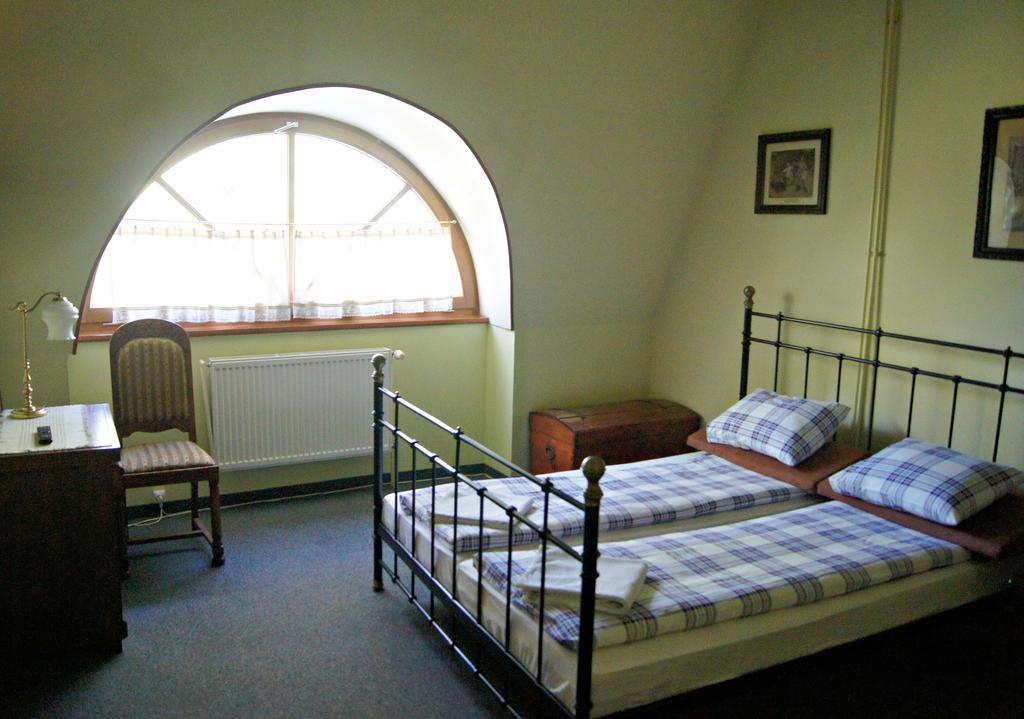 Dworek Pod Herbem Gadkowice Room photo